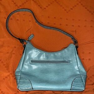 Elegant Blue Leather Shoulder Bag